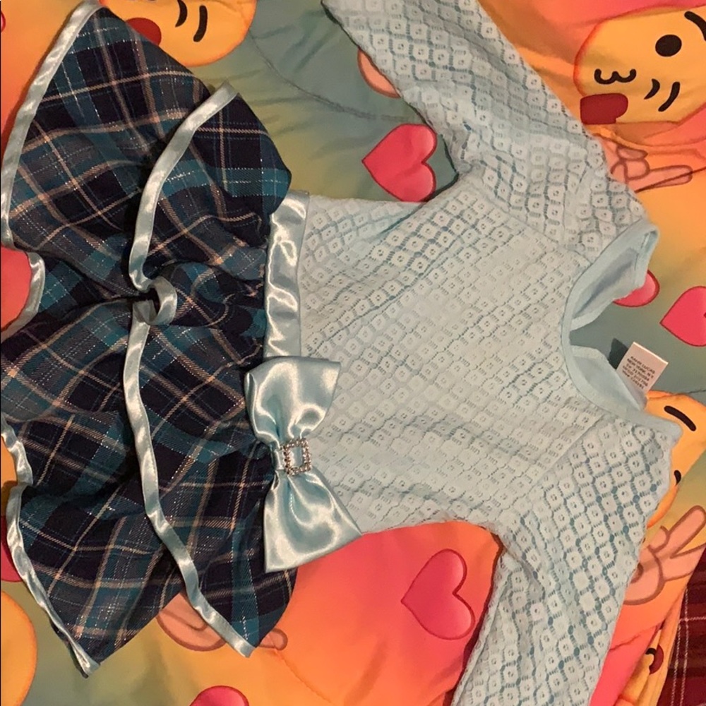 Size 2 toddler dress tried on was too small